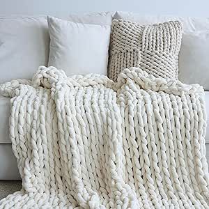 Maetoow Chenille Chunky Knit Blanket Throw (50?60 Inch), Handmade Warm & Cozy Blanket Couch, Bed, Home Decor, Soft Breathable Fleece Banket, Christmas Thick and Giant Yarn Throws,Cream